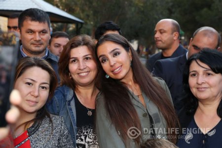 Leyla Əliyevanın təşəbbüsü ilə daha bir həyət abadlaşdırılıb - FOTO Leyla Əliyevanın təşəbbüsü ilə daha bir həyət abadlaşdırılıb - FOTO