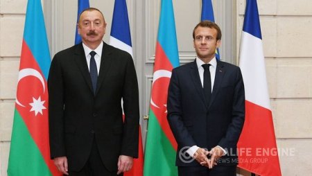 İlham Əliyev Fransa prezidenti ilə Qarabağ münaqişəsini müzakirə etdi