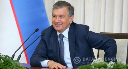 Özbəkistan prezidenti tibb işçilərinə 10 min dollardan çox verəcək Özbəkistan prezidenti tibb işçilərinə 10 min dollardan çox verəcək