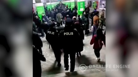 Bakı metrosunda sıxlıq yarandı - VİDEO
