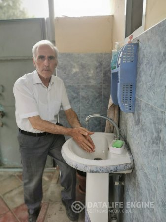 Azərbaycanın bu kəndində kranlardan dəniz suyu gəlir Azərbaycanın bu kəndində kranlardan dəniz suyu gəlir