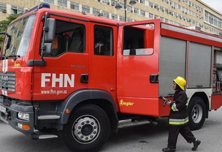 Bakıda ikimərtəbəli binada yanğın olub