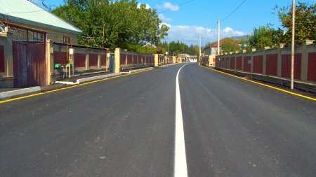 Ağsuda 9 yaşayış məntəqəsini birləşdirən yollar yenidən qurulub (FOTO) Ağsuda 9 yaşayış məntəqəsini birləşdirən yollar yenidən qurulub (FOTO)