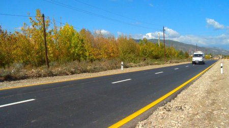 Ağsuda 9 yaşayış məntəqəsini birləşdirən yollar yenidən qurulub (FOTO) Ağsuda 9 yaşayış məntəqəsini birləşdirən yollar yenidən qurulub (FOTO)