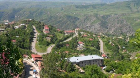 Döyüşlər Şuşa-Laçın yolunda gedir