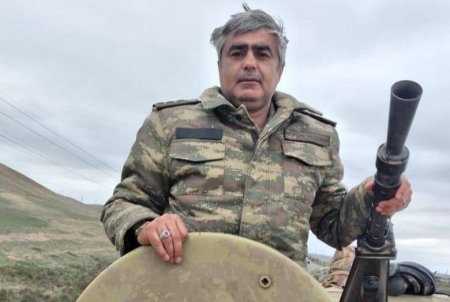 Xalq artistinin oğlu Şuşa uğrunda döyüşlərdə şəhid oldu (FOTO) Xalq artistinin oğlu Şuşa uğrunda döyüşlərdə şəhid oldu (FOTO)