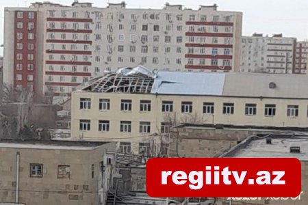 Bakıda daha bir məktəbin damı uçdu FOTO