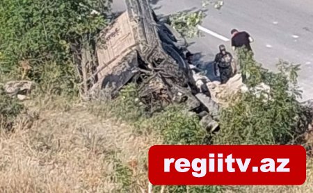 Hərbçiləri daşıyan maşın qəzaya uğrayıb - 15 YARALI
