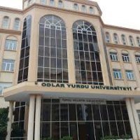 ODLAR YURDU UNİVERSİTETİNİN BUFETİNDƏ STULLAR YIĞIŞDIRILIB
